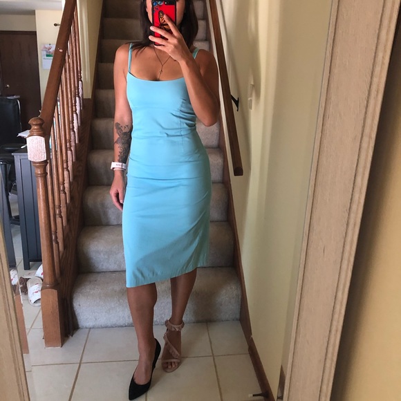 Meet your Posher, Jessi 💛🦄💛 - Picture 4 of 9